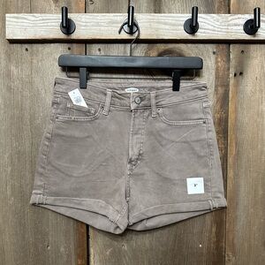 Old Navy High Waisted OG Jean Shorts in Fuji Brown Size 6 3 Inch Inseam Women’s